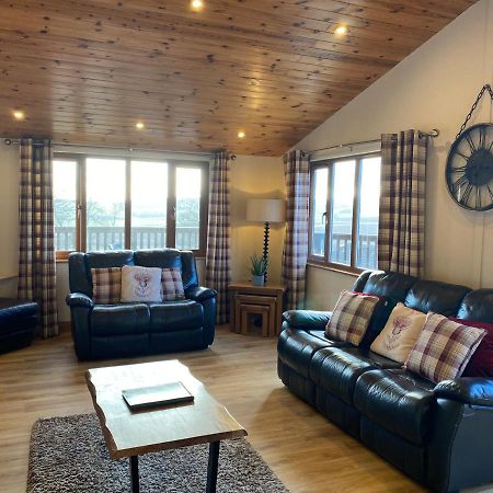 Kingfisher Lodge With Hot Tub Cupar Luaran gambar