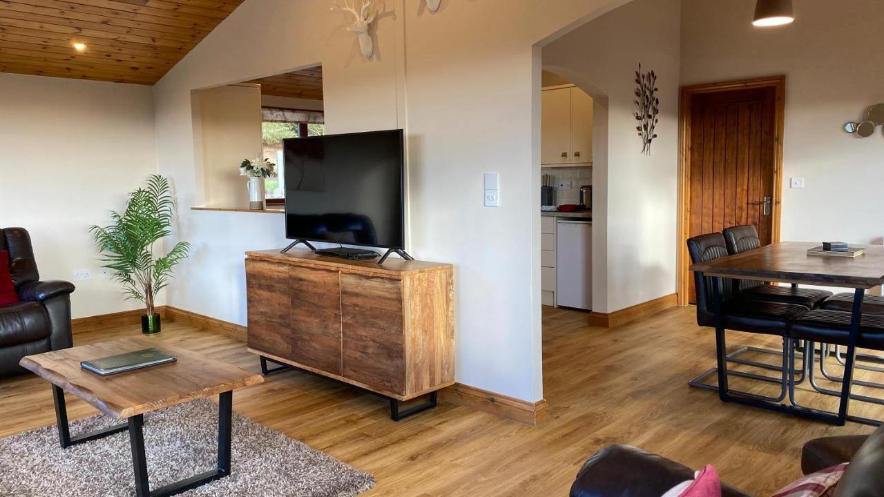 Kingfisher Lodge With Hot Tub Cupar Luaran gambar