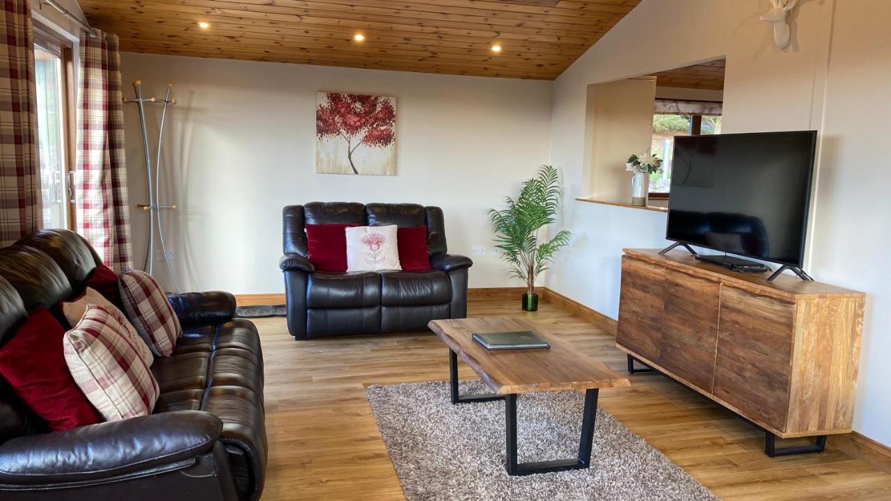 Kingfisher Lodge With Hot Tub Cupar Luaran gambar
